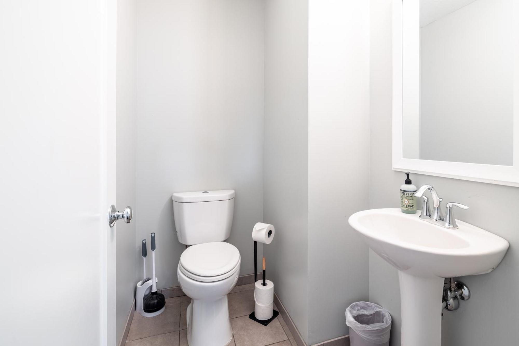 Luxury Downtown Townhome Unit 14 Villa